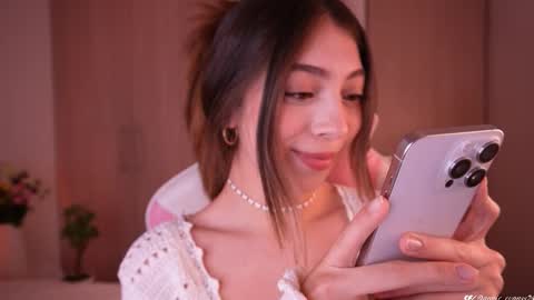 Annie Evans online show from 5, 3, 2025