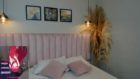 Snapshot of annie_karlsson__ chatting on 5, 10, 2025 online show from 5, 10, 2025