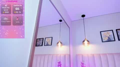 Snapshot of annie_karlsson__ chatting on 7, 10, 2025 online show from 7, 10, 2025
