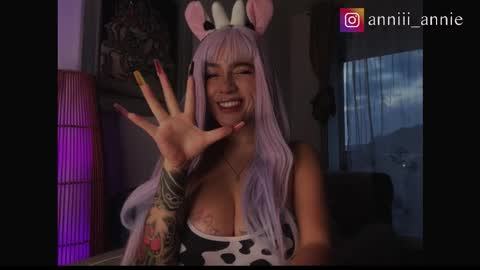 JEANNE no olvides seguirme dont forget follow me  uu online show from 6, 11, 2025