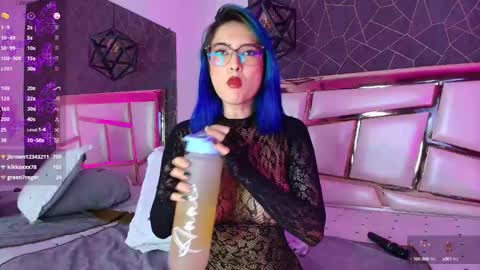 Snapshot of annie_swan chatting on 10, 3, 2025 Annie online show from 10, 3, 2025