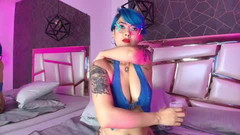 Snapshot of annie_swan chatting on 21, 10, 2025 Annie online show from 21, 10, 2025