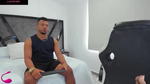 Annie and Stefan online show from 3, 10, 2025