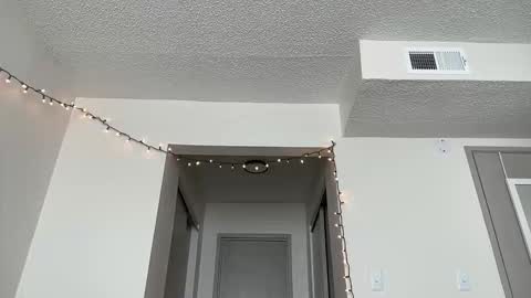 Snapshot of annieangel18 chatting on 5, 12, 2025 ONLY FANS online show from 5, 12, 2025