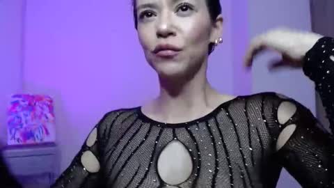 Annie online show from 21, 2, 2026