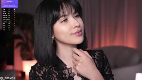 anniehillofficial_ online show from 25, 1, 2025