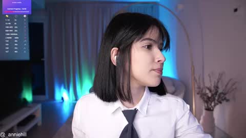 anniehillofficial_ online show from 11, 3, 2025