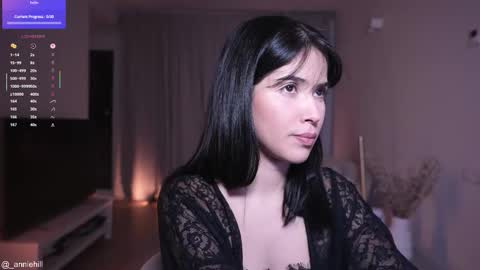 anniehillofficial_ online show from 14, 11, 2025