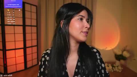 anniehillofficial_ online show from 23, 6, 2026