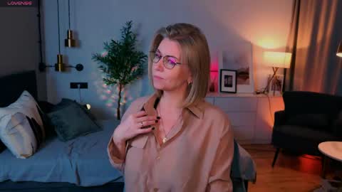 Annie online show from 26, 5, 2026