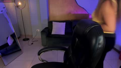 Annie Monroe online show from 9, 1, 2026