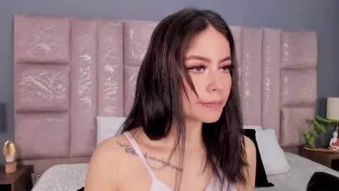 Snapshot of annienasty chatting on 19, 10, 2025 Annie online show from 19, 10, 2025