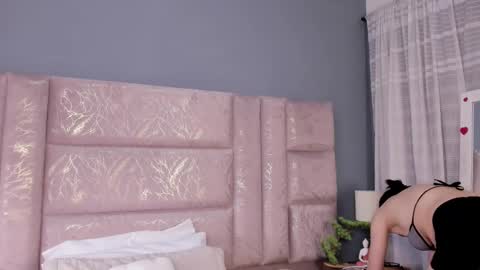 Snapshot of annienasty chatting on 8, 11, 2025 Annie online show from 8, 11, 2025