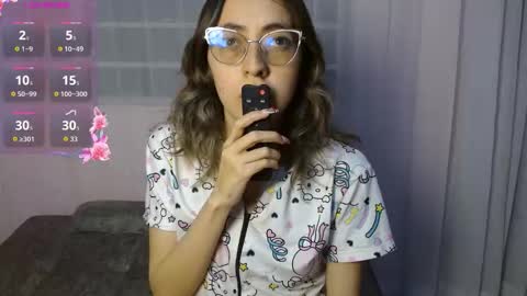 Snapshot of anniesparkle chatting on 14, 12, 2025 Annie Sparkle online show from 14, 12, 2025