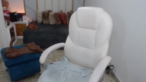 Snapshot of annita_cooper_ chatting on 9, 1, 2025 anna online show from 9, 1, 2025
