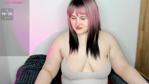 Snapshot of annnott chatting on 7, 2, 2025 Ann online show from 7, 2, 2025
