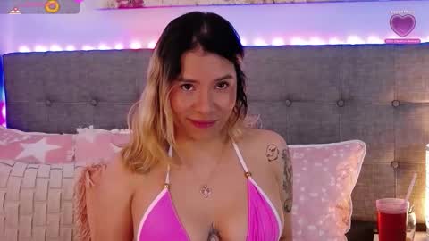 Antonella Lee online show from 13, 10, 2025