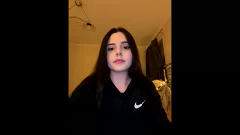 Snapshot of annuttaa chatting on 21, 12, 2025 pushcase online show from 21, 12, 2025