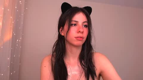 Snapshot of anny_leinhart chatting on 27, 1, 2025 Ana online show from 27, 1, 2025