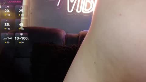 Snapshot of anny_loves chatting on 10, 1, 2025 anny_loves online show from 10, 1, 2025