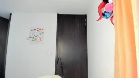 Issabela online show from 5, 12, 2024