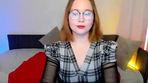 Snapshot of anny_twelvetrees chatting on 19, 11, 2025 Anny online show from 19, 11, 2025