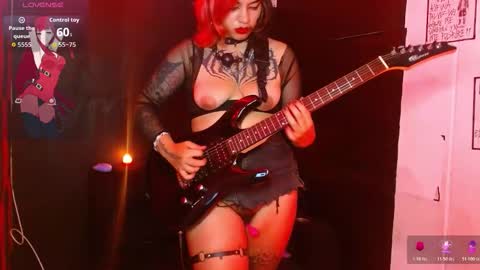 Annie online show from 17, 12, 2025