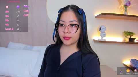 A N N Y E  online show from 24, 10, 2025