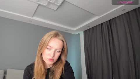 Snapshot of annyfourse chatting on 8, 12, 2024 AnnyFourse online show from 8, 12, 2024