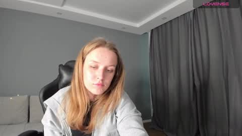 Snapshot of annyfourse chatting on 12, 12, 2024 AnnyFourse online show from 12, 12, 2024