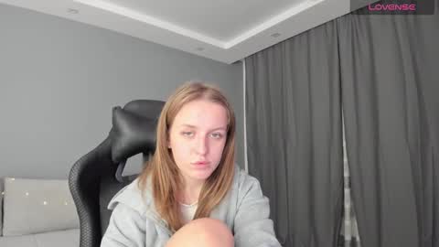 Snapshot of annyfourse chatting on 18, 12, 2024 AnnyFourse online show from 18, 12, 2024