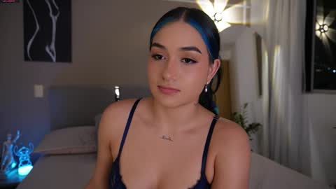    online show from 18, 12, 2025