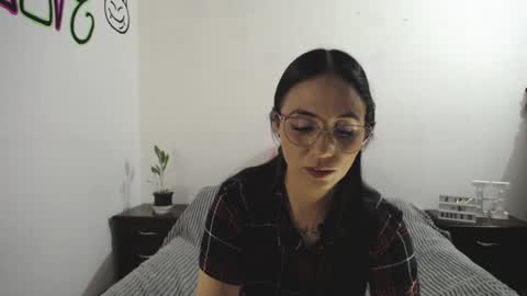 Snapshot of annyroberts_89 chatting on 24, 12, 2024 Anny online show from 24, 12, 2024