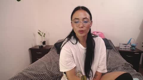 Snapshot of annyroberts_89 chatting on 1, 3, 2025 Anny online show from 1, 3, 2025