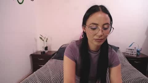 Snapshot of annyroberts_89 chatting on 3, 3, 2025 Anny online show from 3, 3, 2025