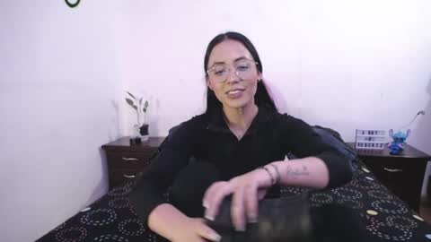 Snapshot of annyroberts_89 chatting on 8, 3, 2025 Anny online show from 8, 3, 2025