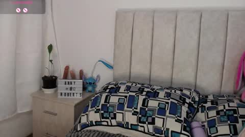 Snapshot of annyroberts_89 chatting on 20, 9, 2025 Anny online show from 20, 9, 2025