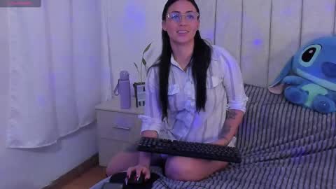 Snapshot of annyroberts_89 chatting on 20, 11, 2025 Anny online show from 20, 11, 2025