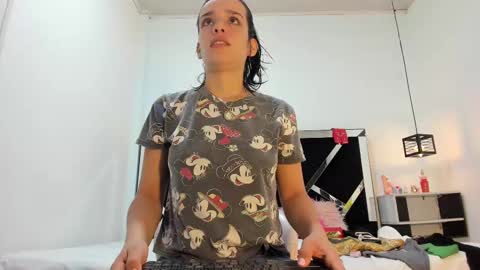 Snapshot of annyrosee chatting on 7, 2, 2025 Anny online show from 7, 2, 2025
