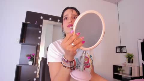 Snapshot of annyrosee chatting on 5, 3, 2025 Anny online show from 5, 3, 2025