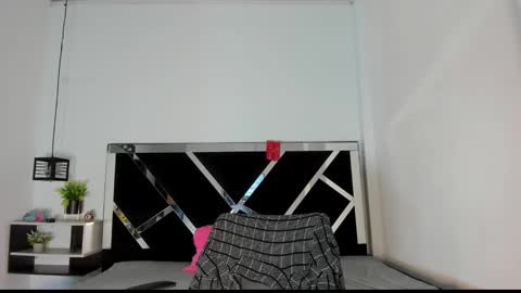 Snapshot of annyrosee chatting on 7, 3, 2025 Anny online show from 7, 3, 2025