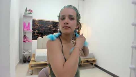 Snapshot of annyrosee chatting on 17, 9, 2025 Anny online show from 17, 9, 2025