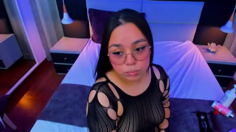 Snapshot of annytovar chatting on 2, 10, 2025 annytovar online show from 2, 10, 2025