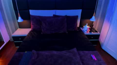 Snapshot of annytovar chatting on 7, 10, 2025 annytovar online show from 7, 10, 2025