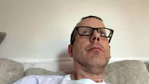 anonymousfrederick76 online show from 17, 5, 2026