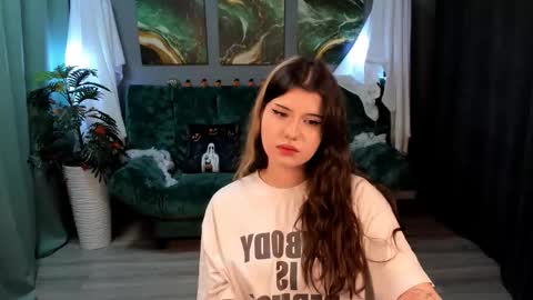 Anora online show from 5, 11, 2025