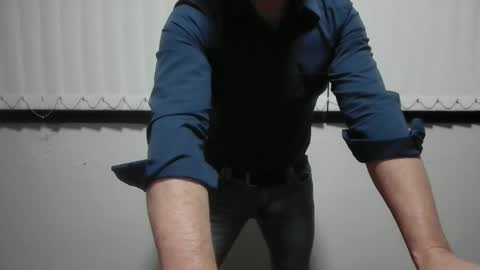 Snapshot of antarctic_male33 chatting on 9, 1, 2025 antarctic male online show from 9, 1, 2025