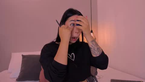 Snapshot of anthonellasweet_ chatting on 9, 9, 2025 Anthonella Sweet online show from 9, 9, 2025