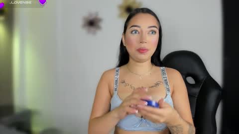 Snapshot of anthonellasweet_ chatting on 20, 11, 2025 Anthonella Sweet online show from 20, 11, 2025