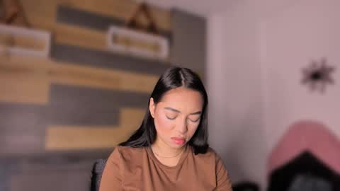 Snapshot of anthonellasweet_ chatting on 23, 11, 2025 Anthonella Sweet online show from 23, 11, 2025